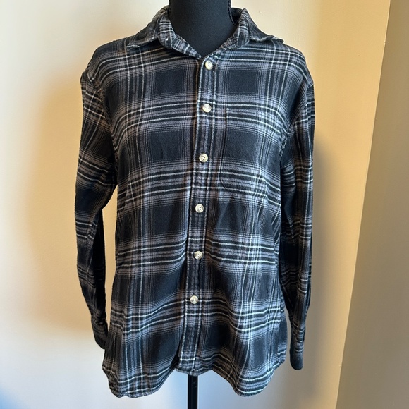 **ABERCROMBIE & FITCH* Black x Gray Plaid Long Sleeve Button Down Size XS - Picture 1 of 7